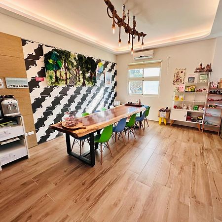 Yurong B&B Манонг Екстериор снимка