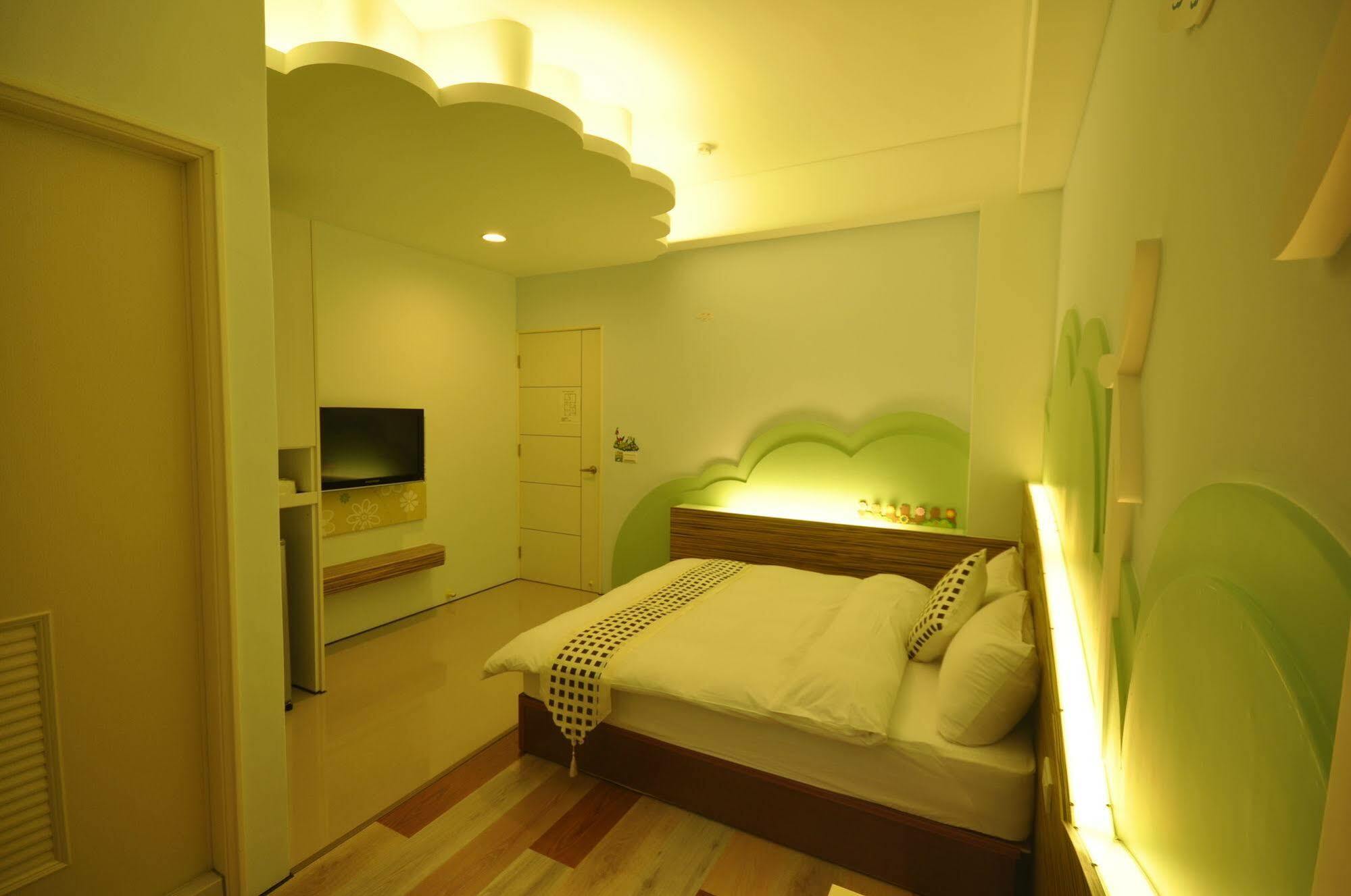 Yurong B&B Манонг Екстериор снимка